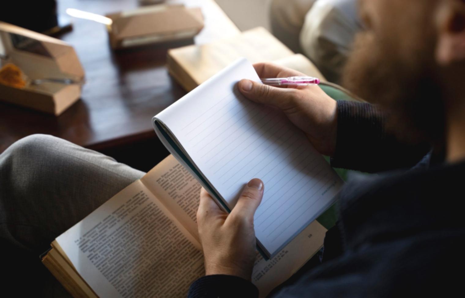 Bureau moderne de conseil en investissement à Marseille